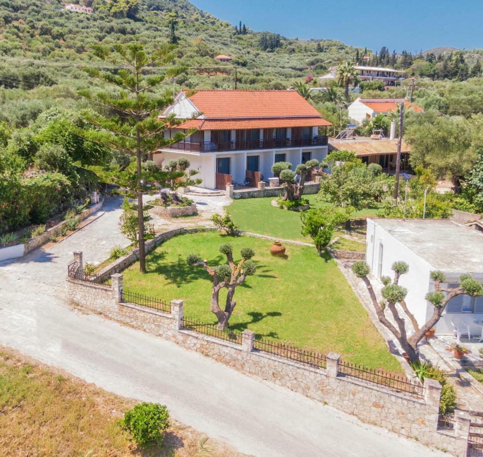 Eptanisos Beachfront Suites Zante Keri 外观 照片
