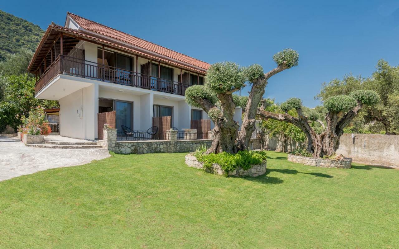 Eptanisos Beachfront Suites Zante Keri 外观 照片